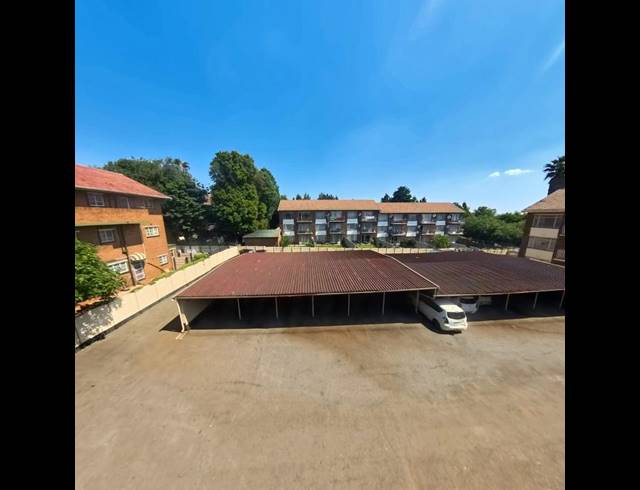 2 BEDROOM APARTMENT FOR SALE IN CROYDON